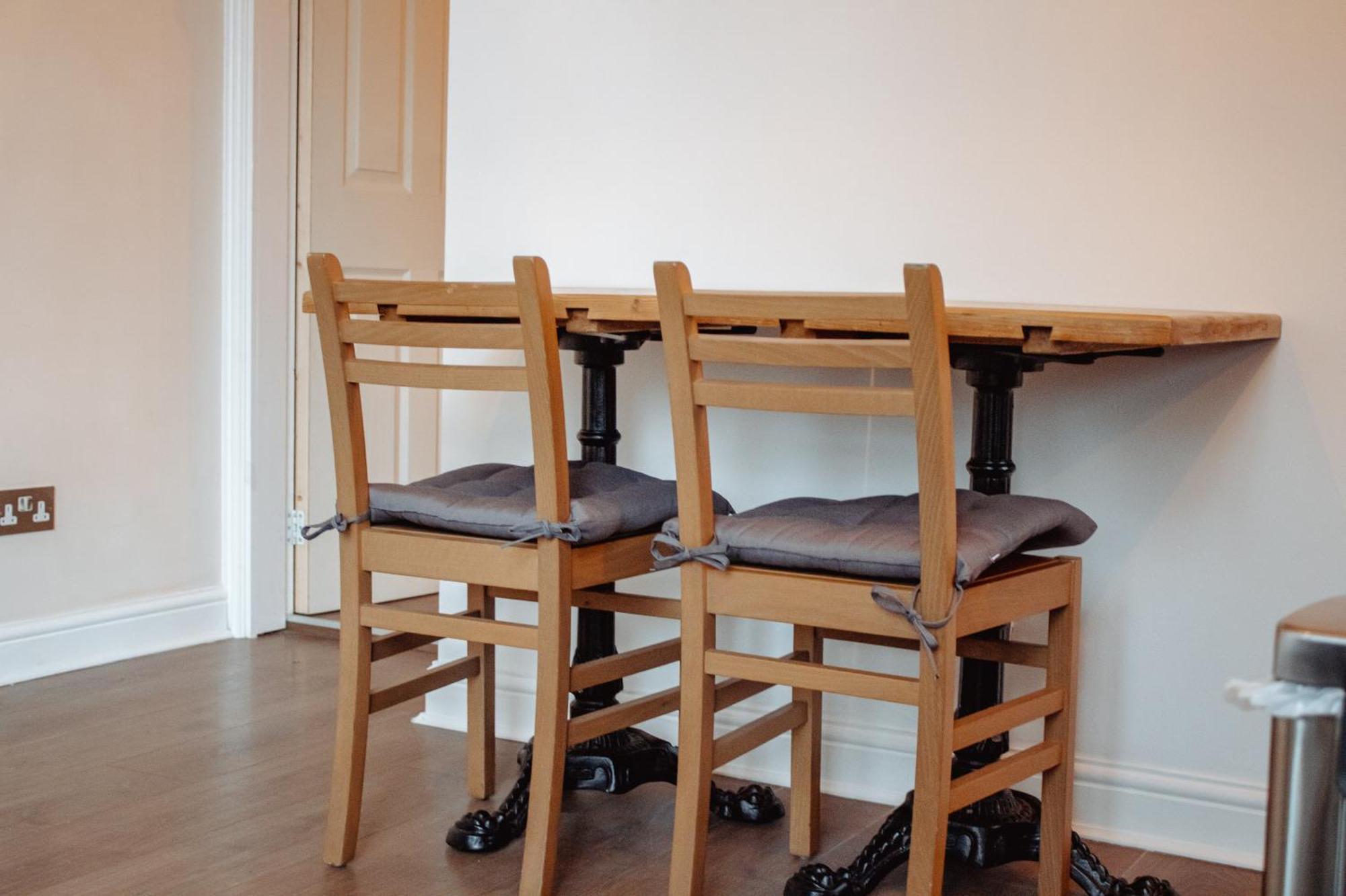 Spacious Flat With Free Parking Apartment Harrogate Exterior photo